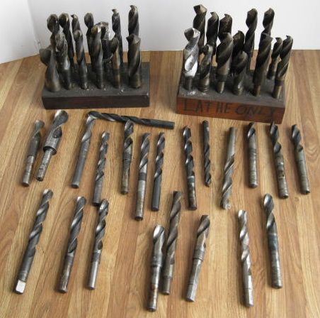 DRILL BITS LARGE ASSORTMENT UF SIZES